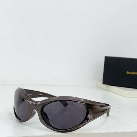 Picture of Balenciga Sunglasses _SKUfw55616466fw